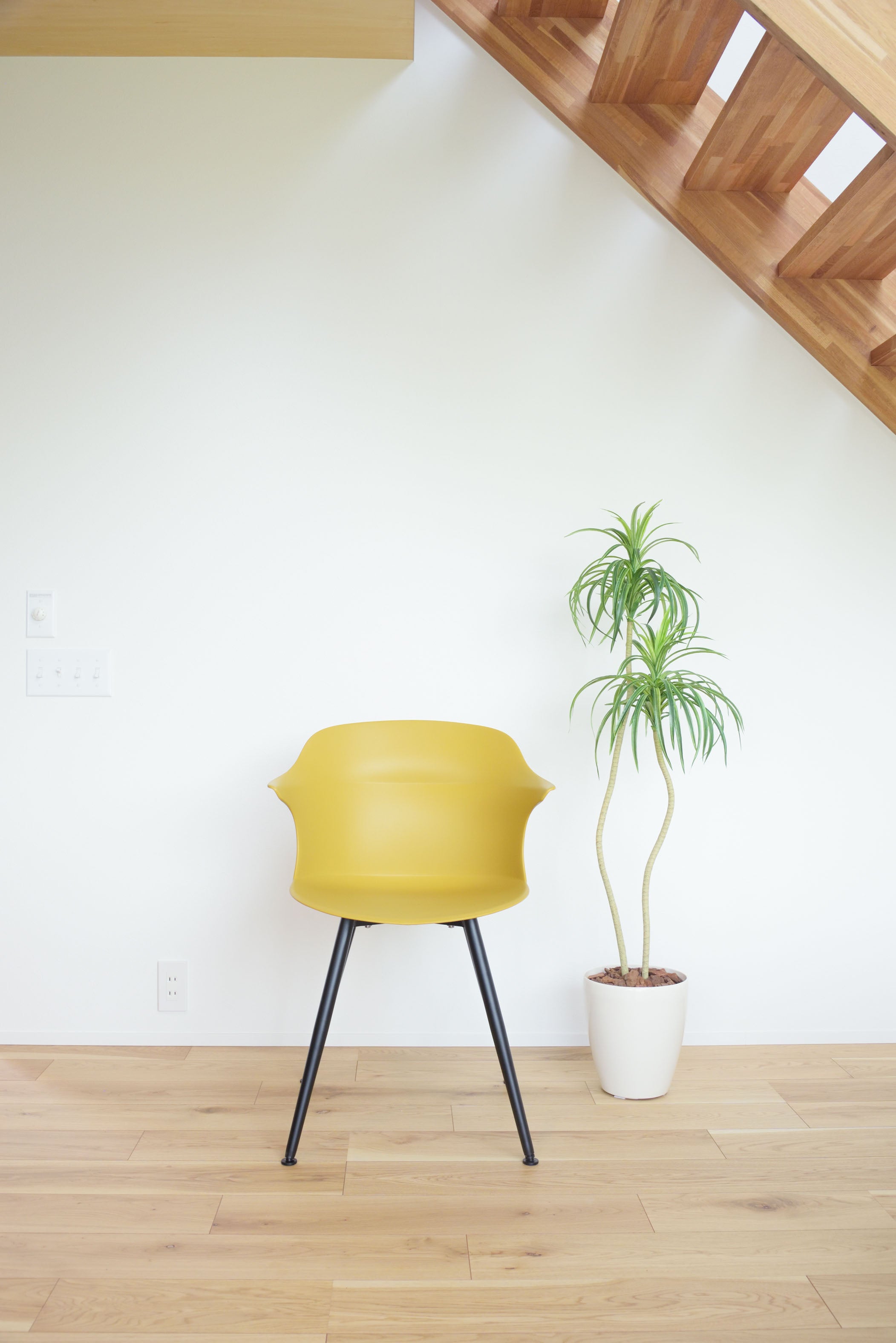Avan Chair MY / アヴァン チェア マスタードイエロー