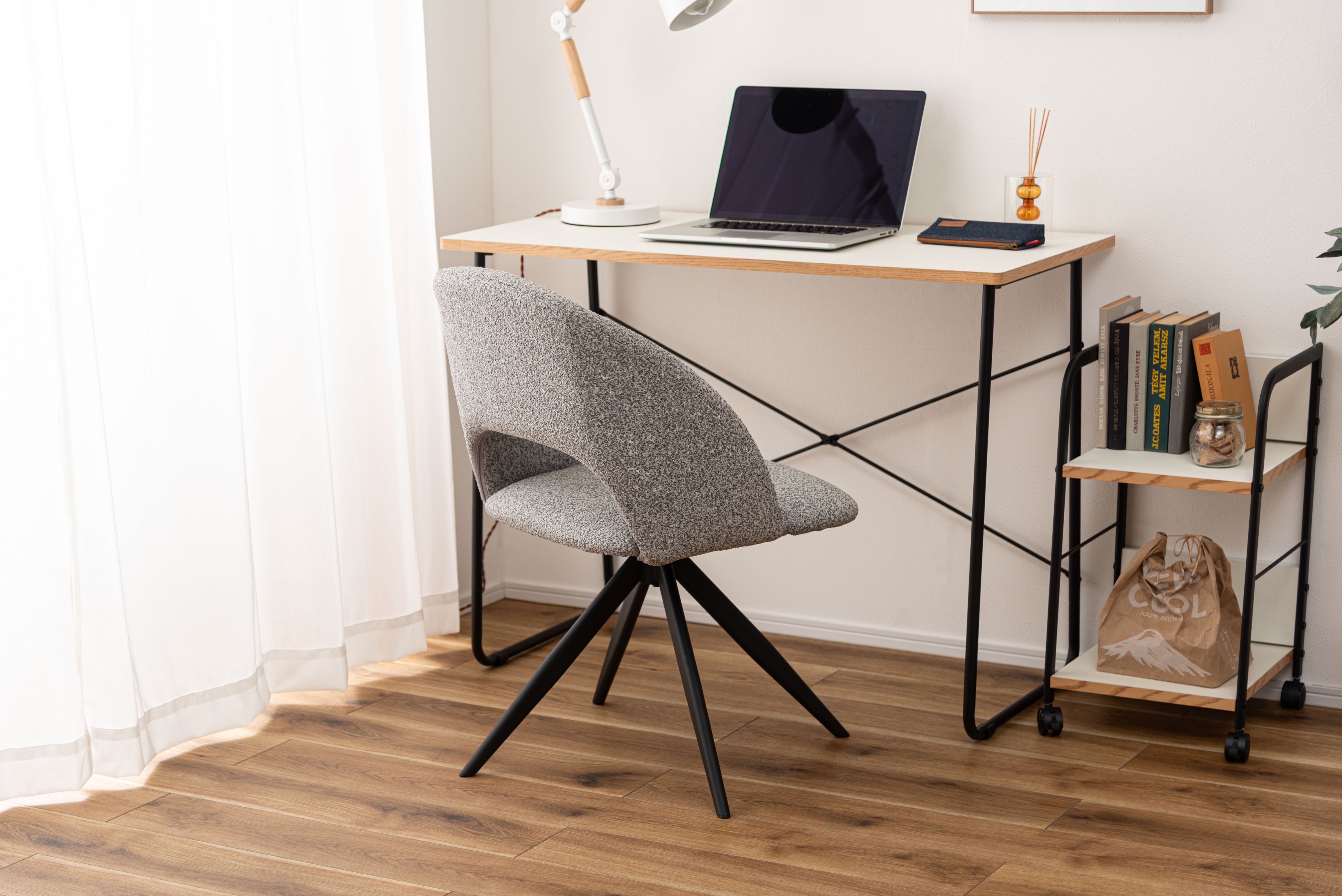 Bulka Swivel Chair LGY / ブルカ スイベルチェア ライトグレー