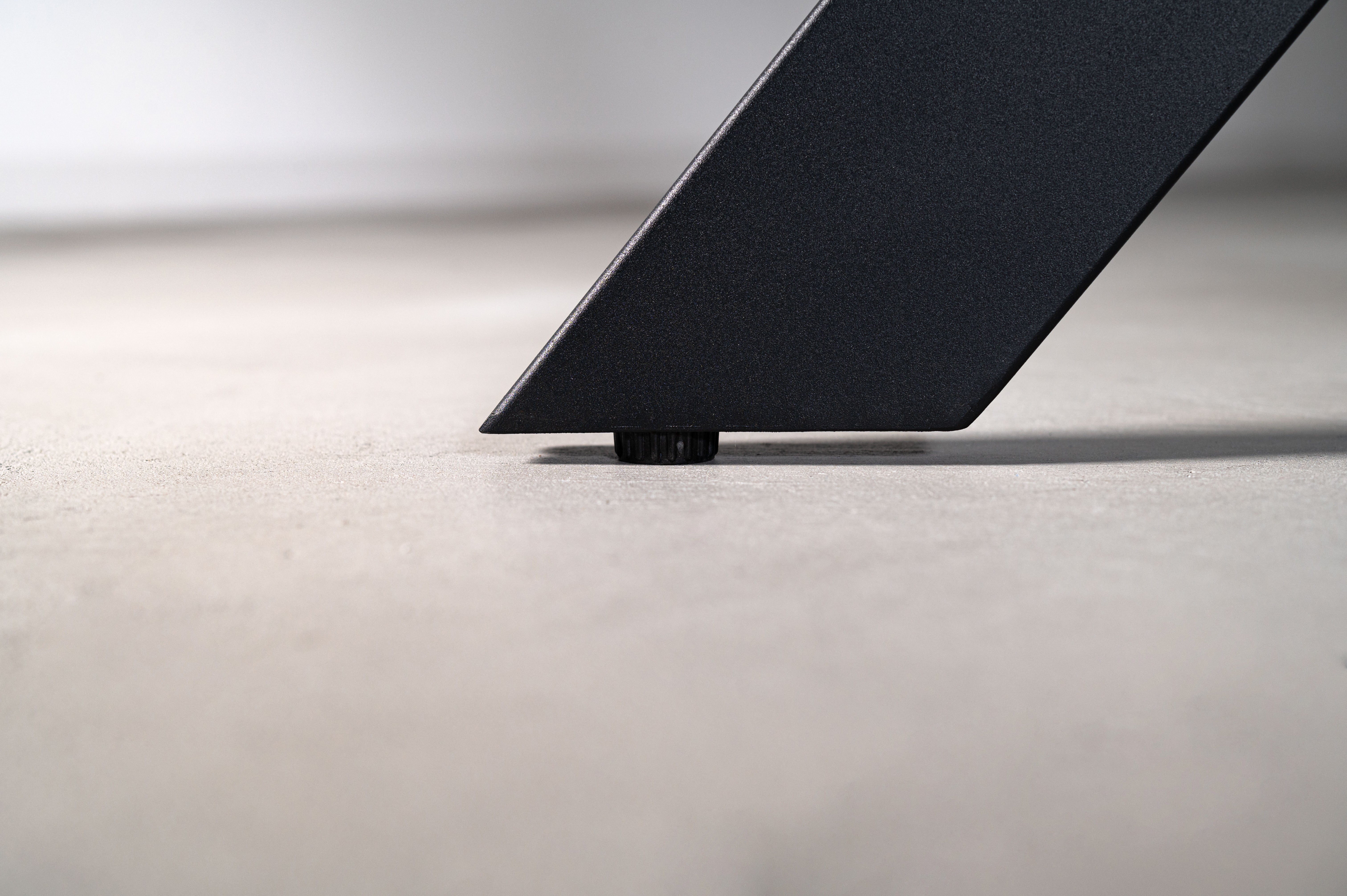 Strix Dining Table BK / ストリクス ダイニングテーブル ブラック