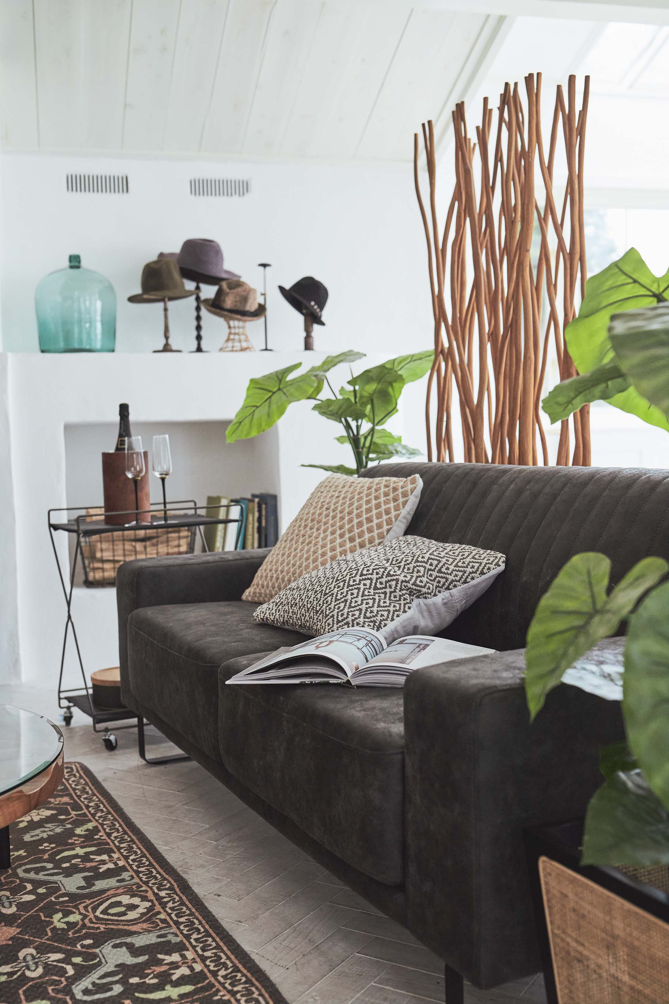 Granvi Sofa BK / グランヴィ ソファ ブラック