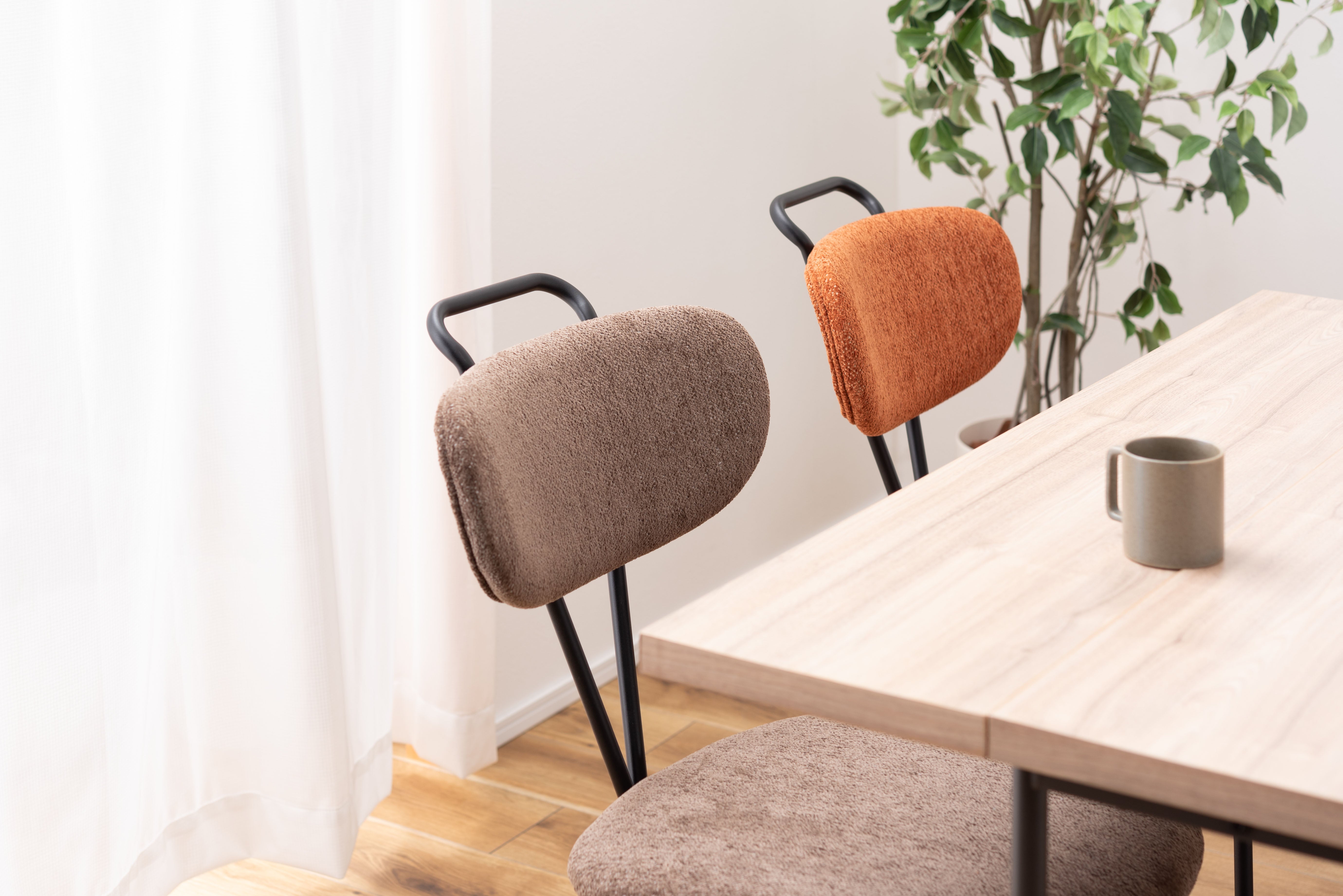 Acros Chair OR / アクロスチェア オレンジ