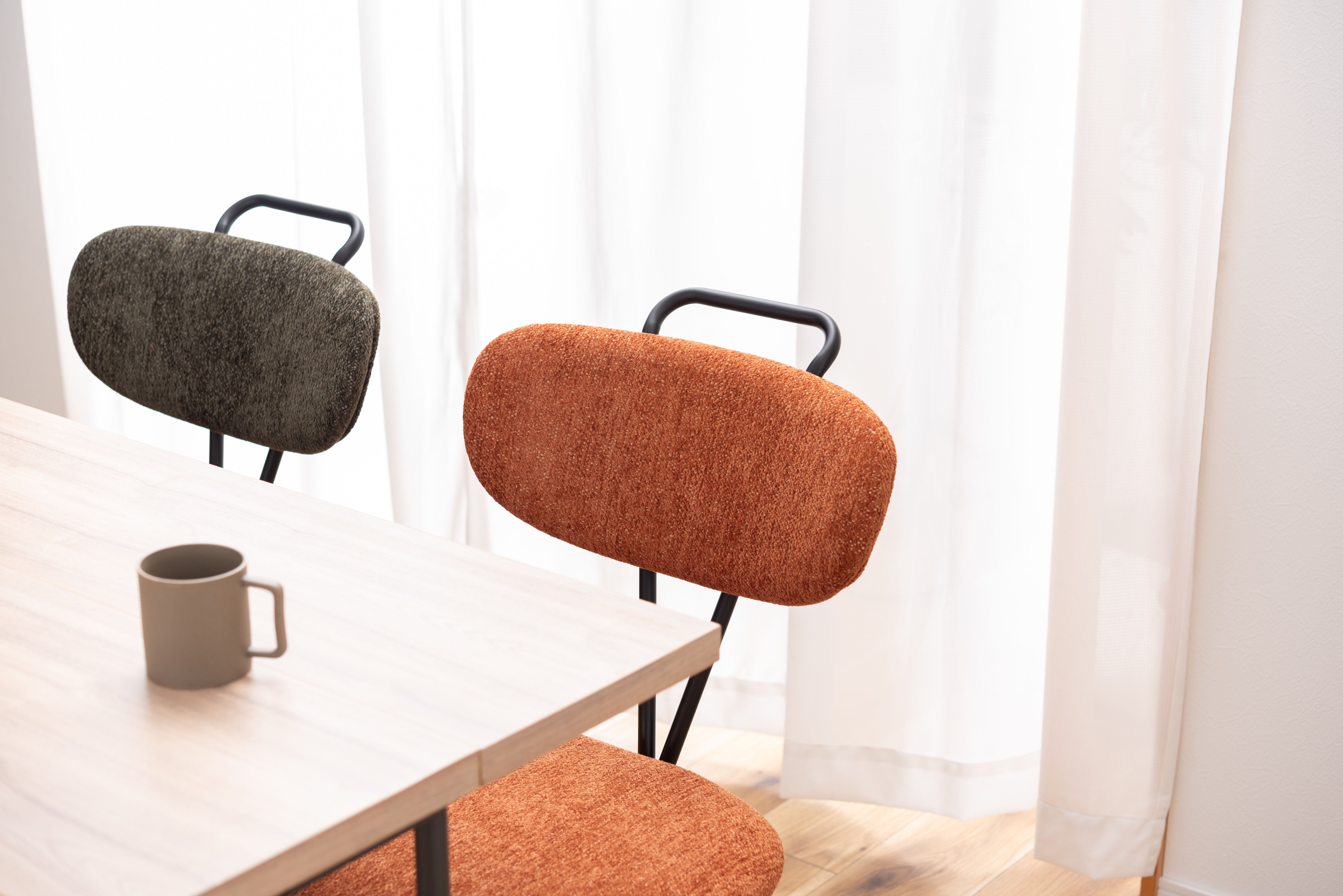 Acros Chair OR / アクロスチェア オレンジ