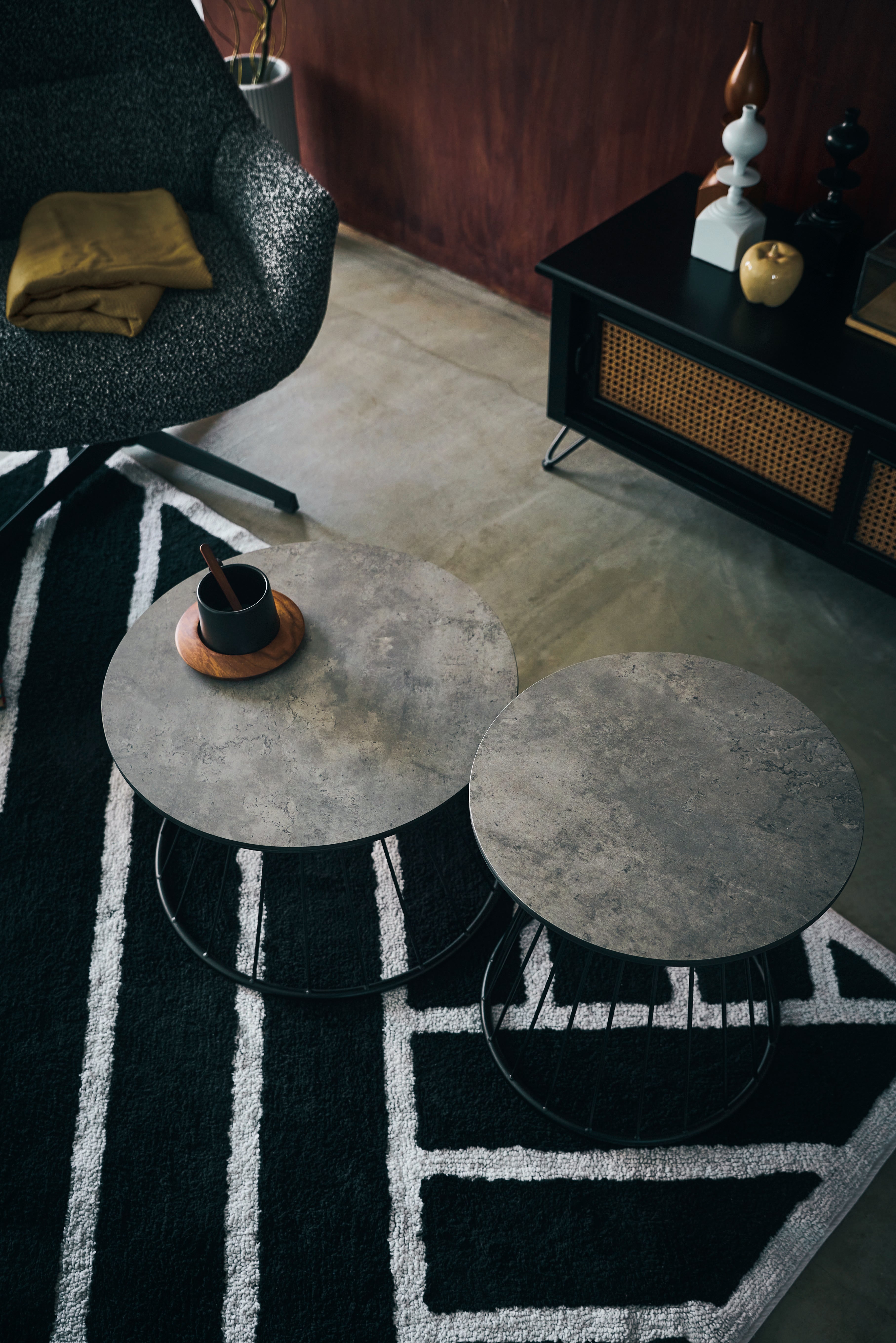Spire Table / スパイア テーブル【L】