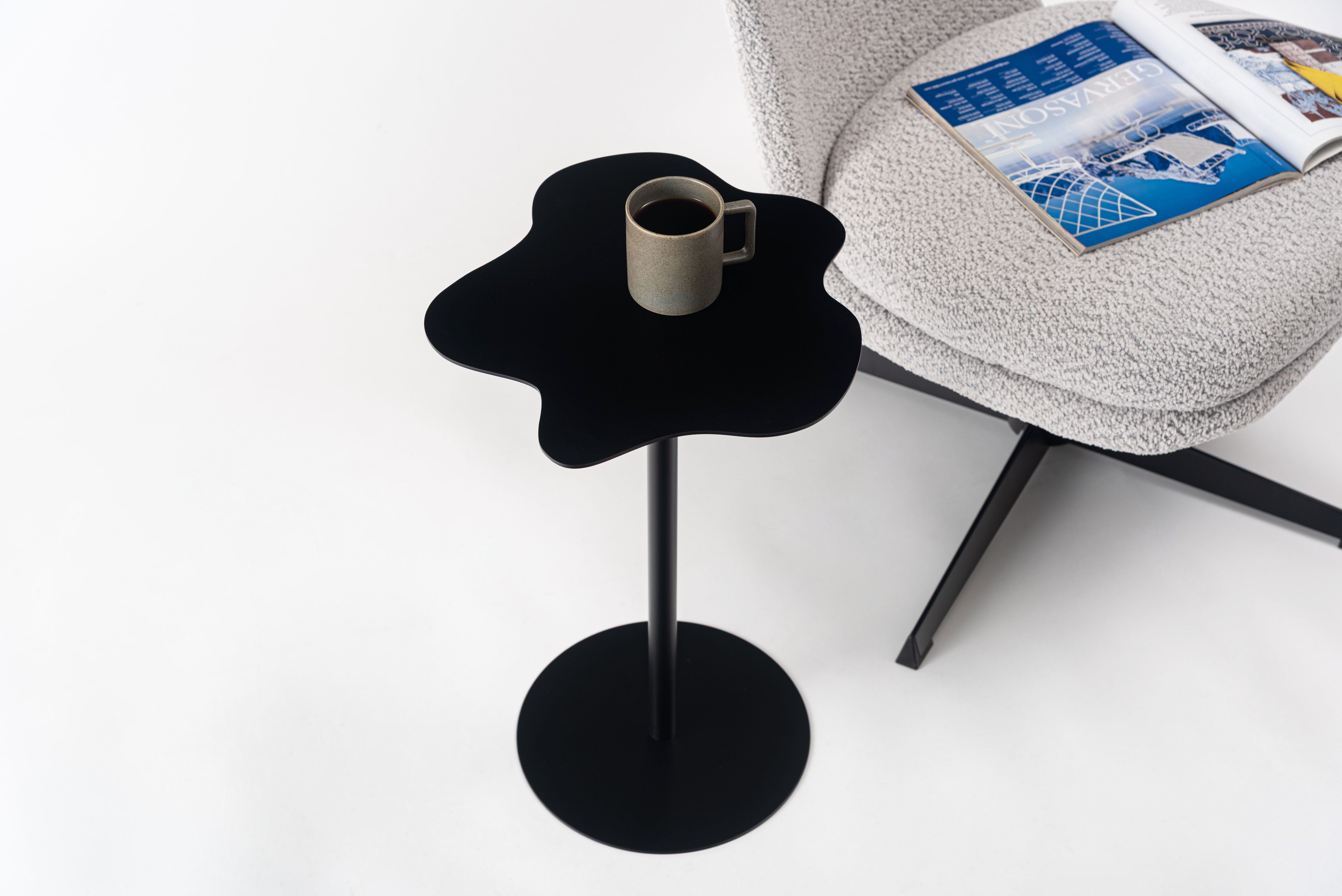 Pond Side Table BK / ポンド サイドテーブル ブラック