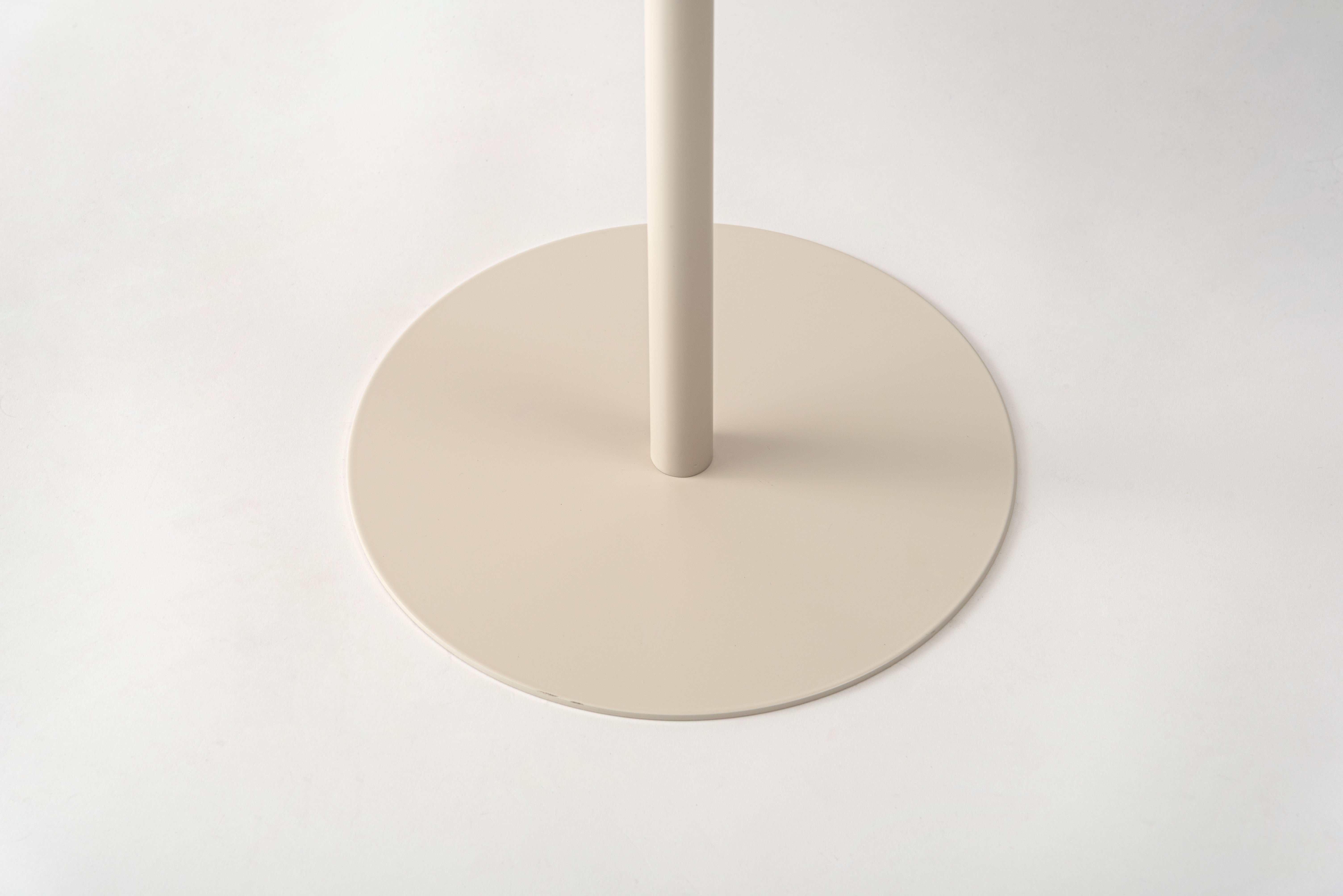 Pond Side Table IV  / ポンド サイドテーブル アイボリー
