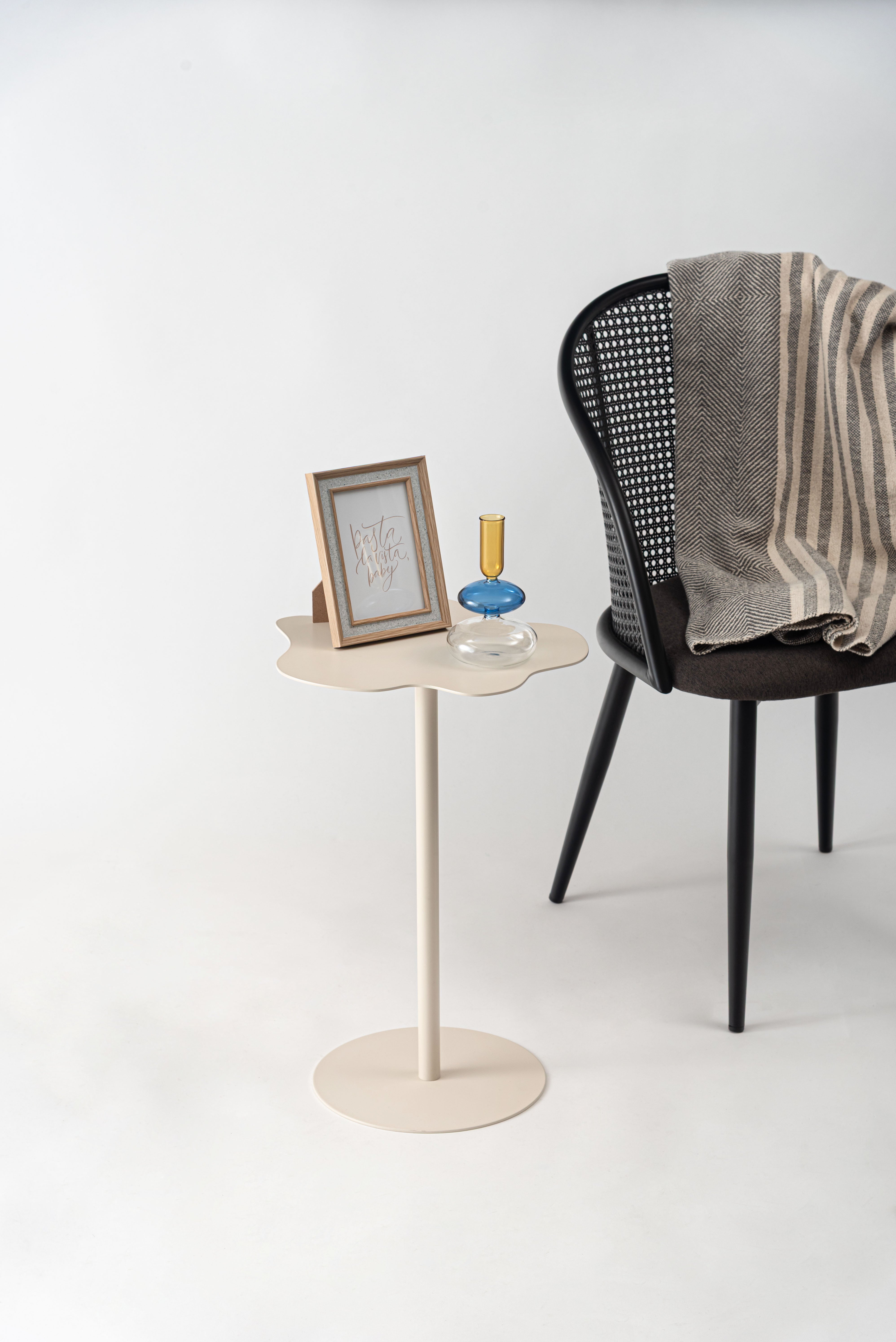 Pond Side Table IV  / ポンド サイドテーブル アイボリー
