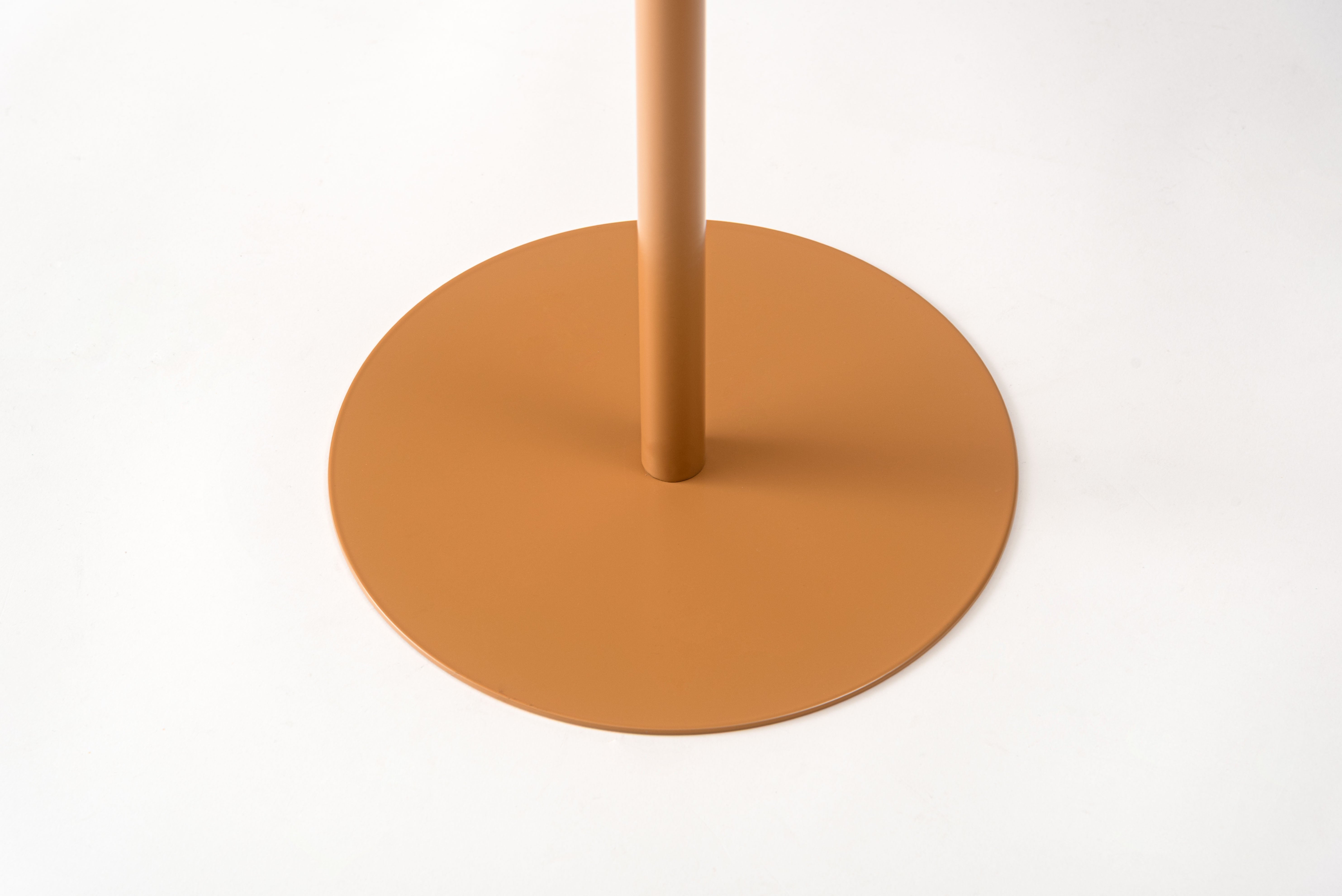 Pond Side Table YE / ポンド サイドテーブル イエロー
