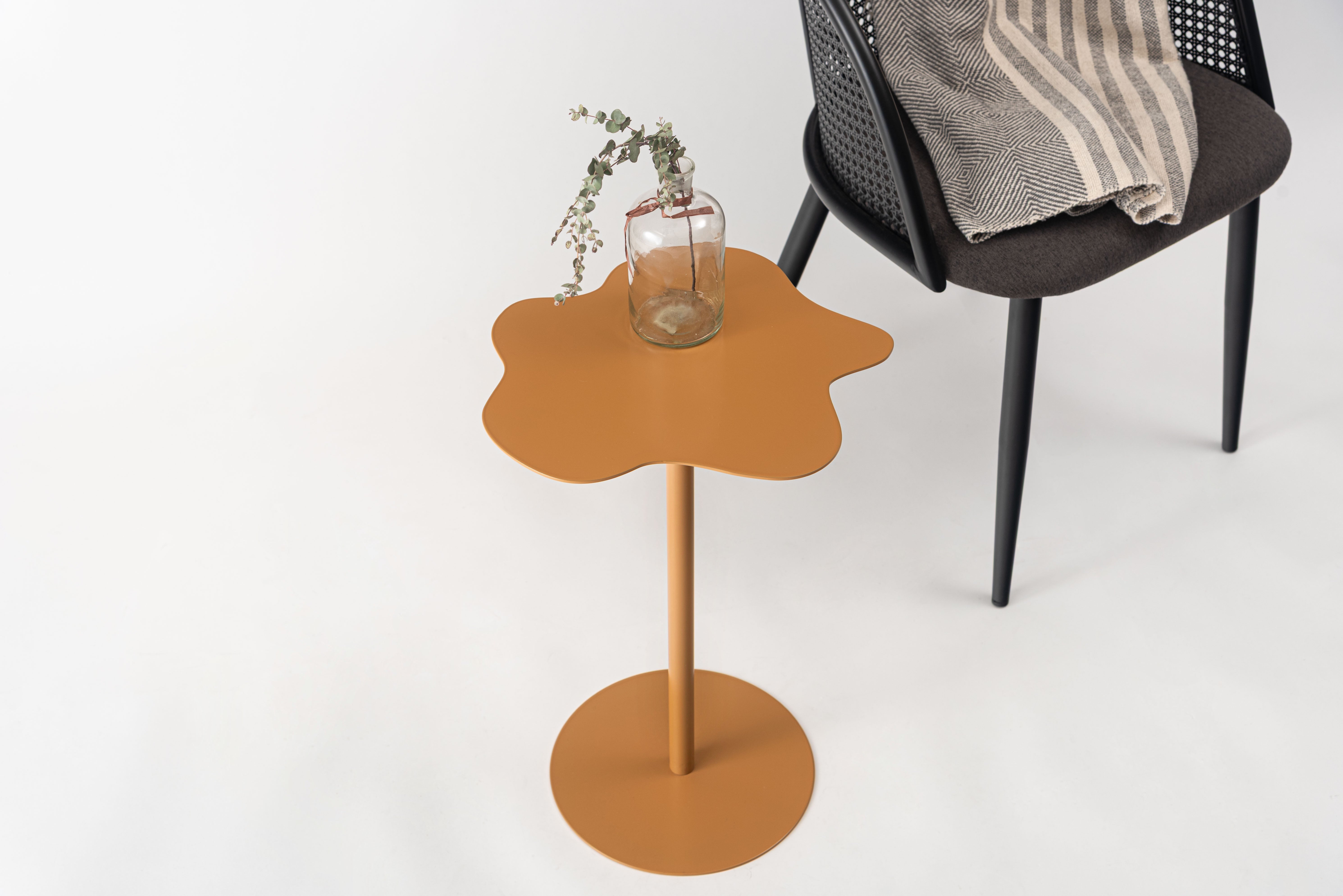 Pond Side Table YE / ポンド サイドテーブル イエロー