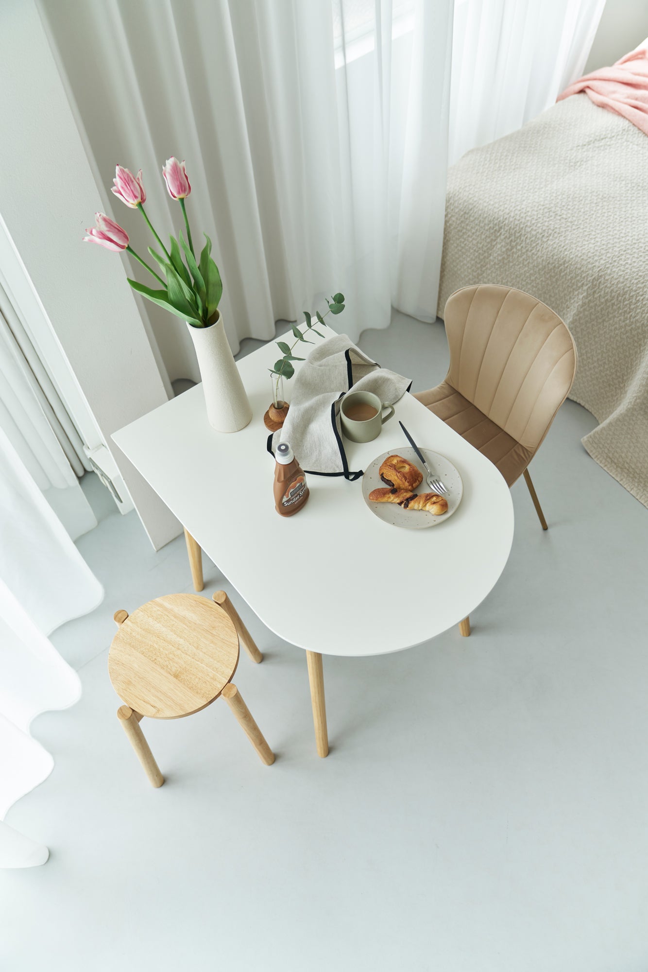 Accola Mini Table WH / アッコラ ミニテーブル ホワイト