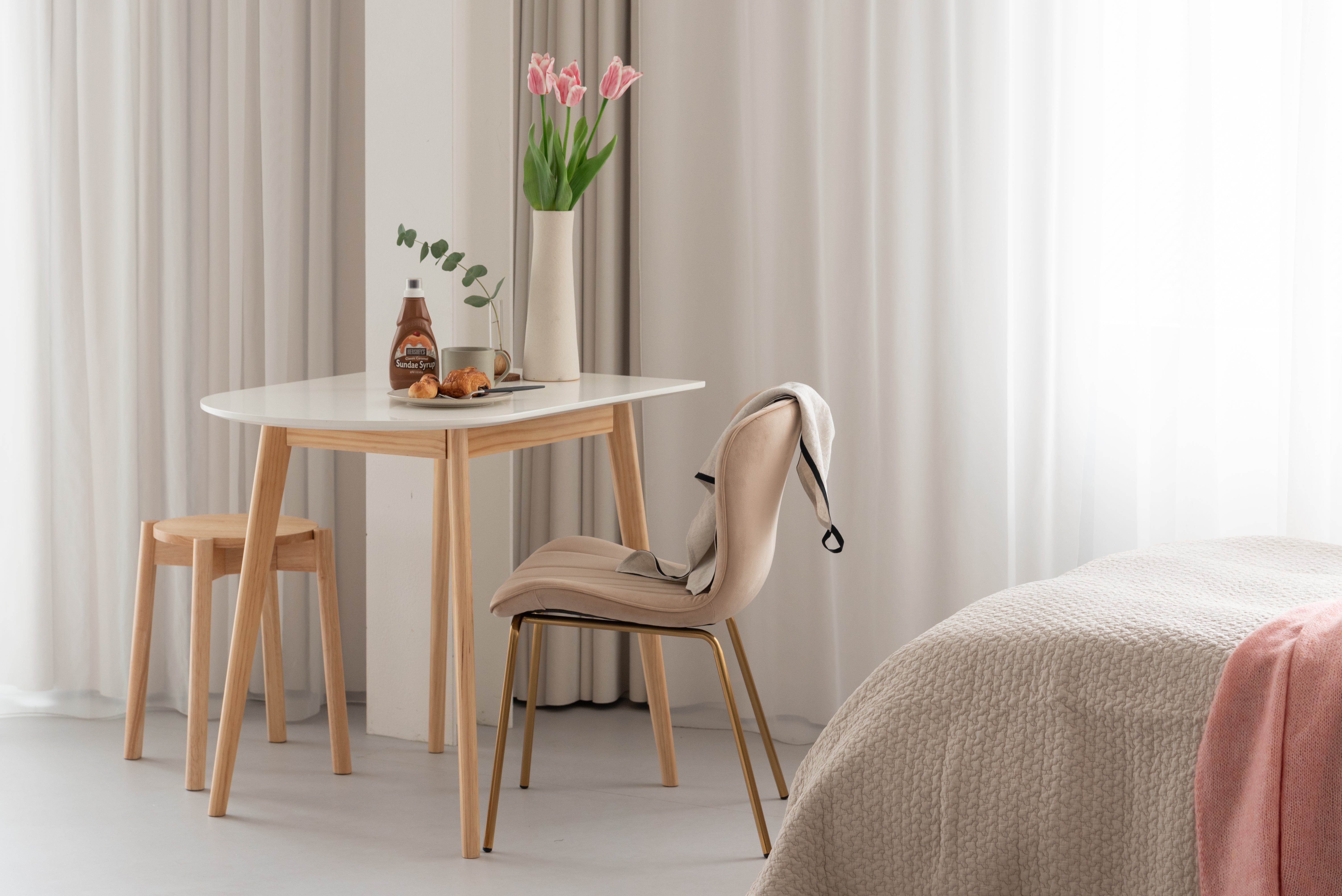 Accola Mini Table WH / アッコラ ミニテーブル ホワイト