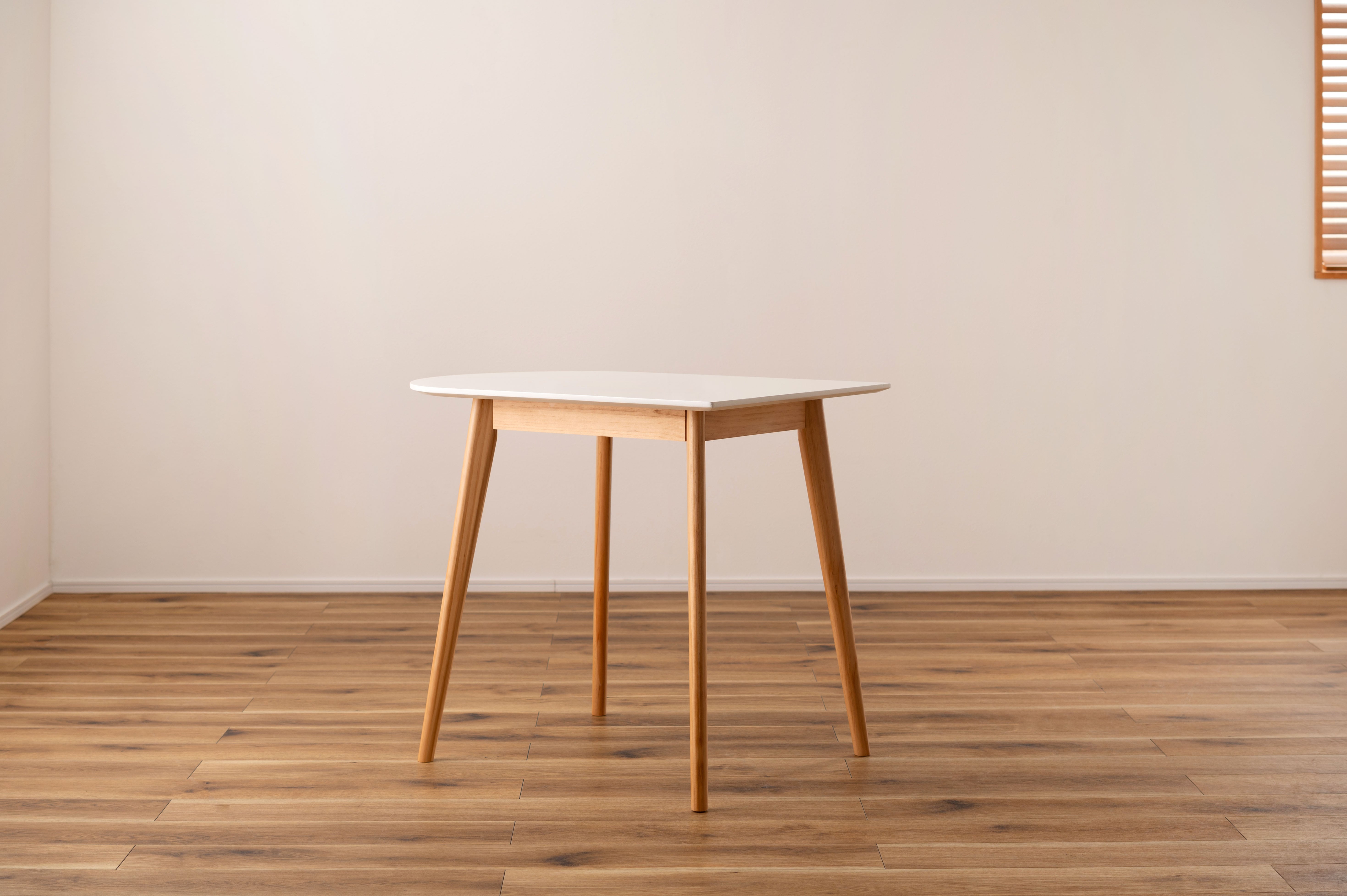 Accola Mini Table WH / アッコラ ミニテーブル ホワイト