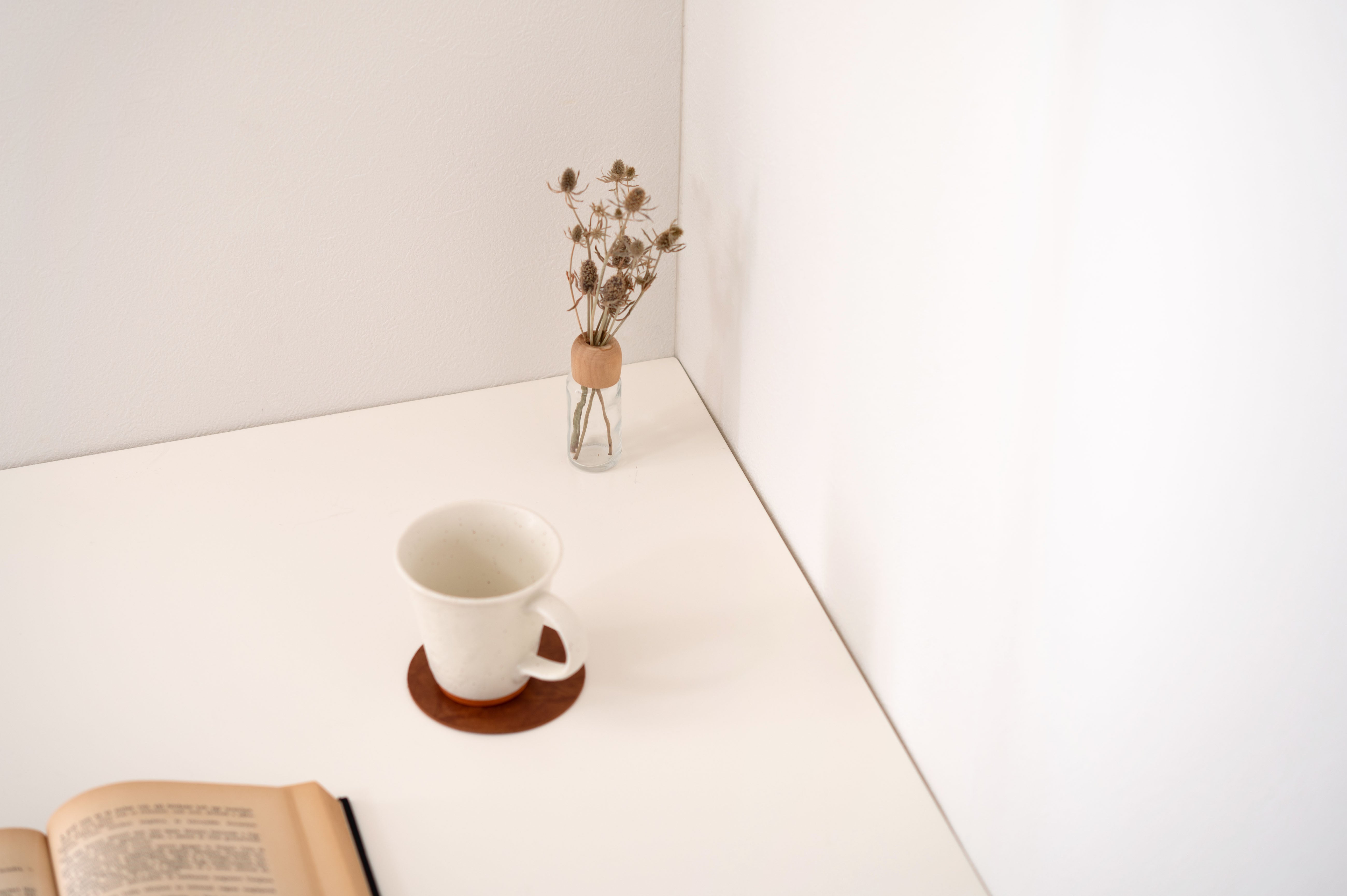 Accola Mini Table WH / アッコラ ミニテーブル ホワイト