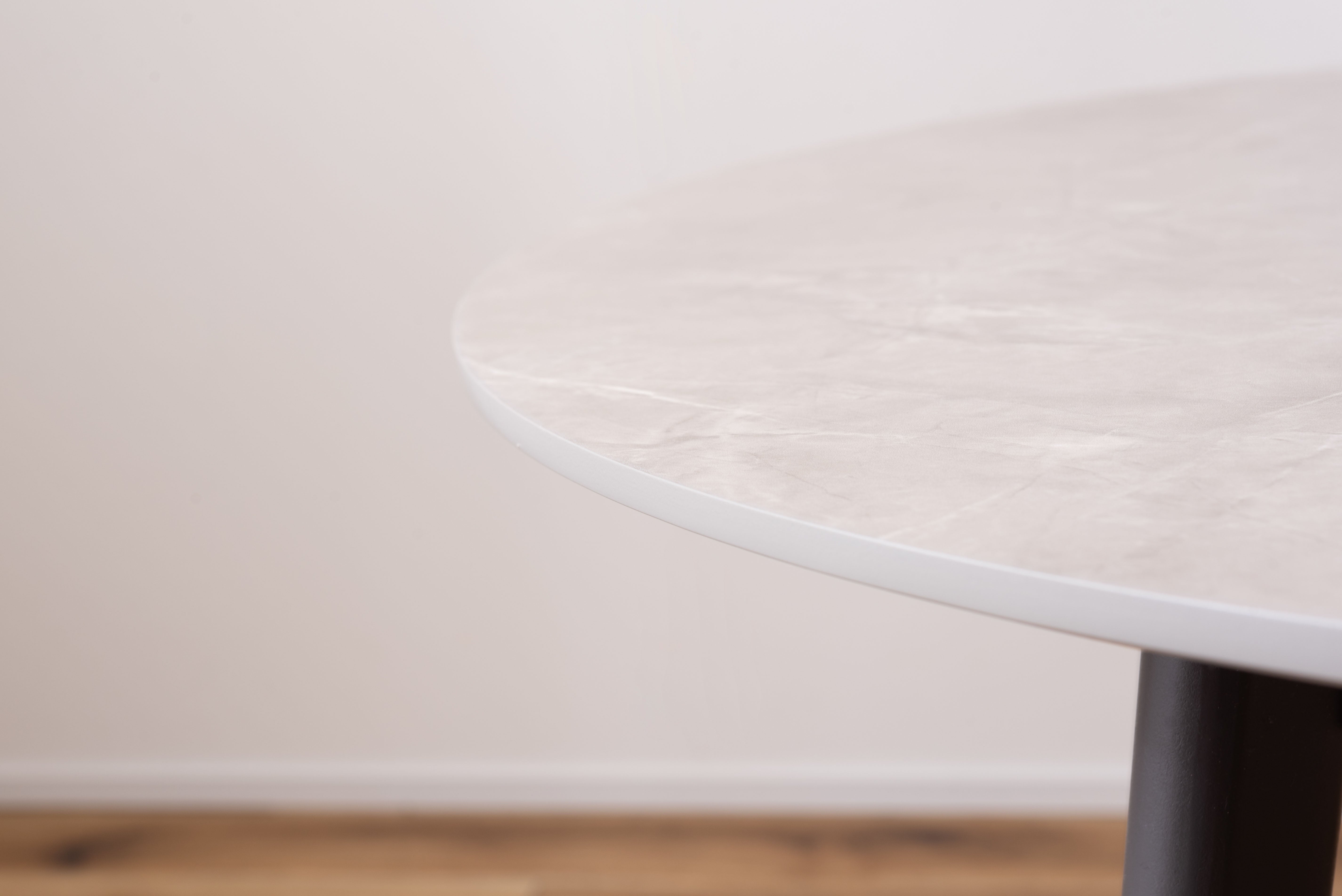Marmo Round Table / マルモ ラウンドテーブル