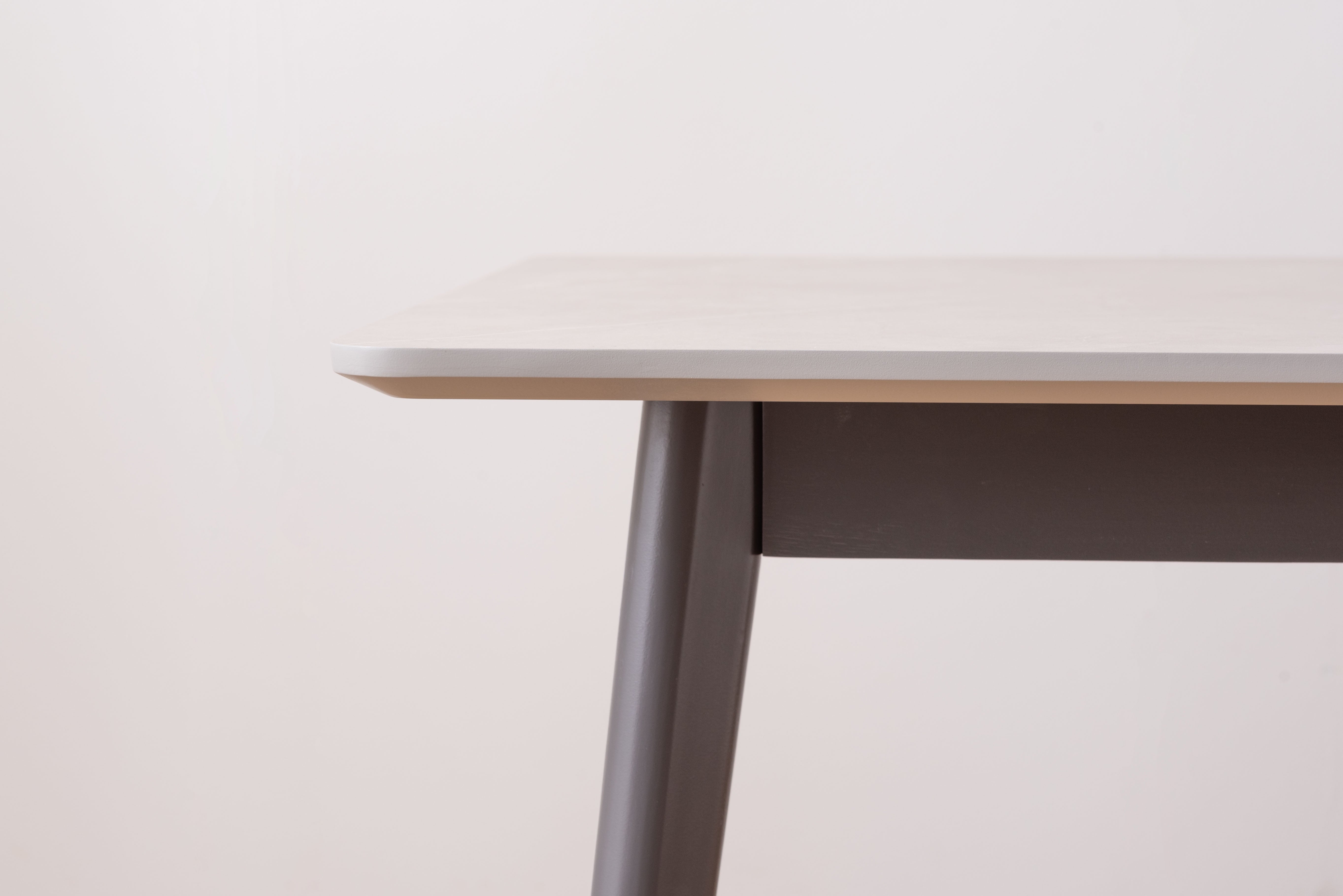 Marmo Square Table / マルモ スクエアテーブル