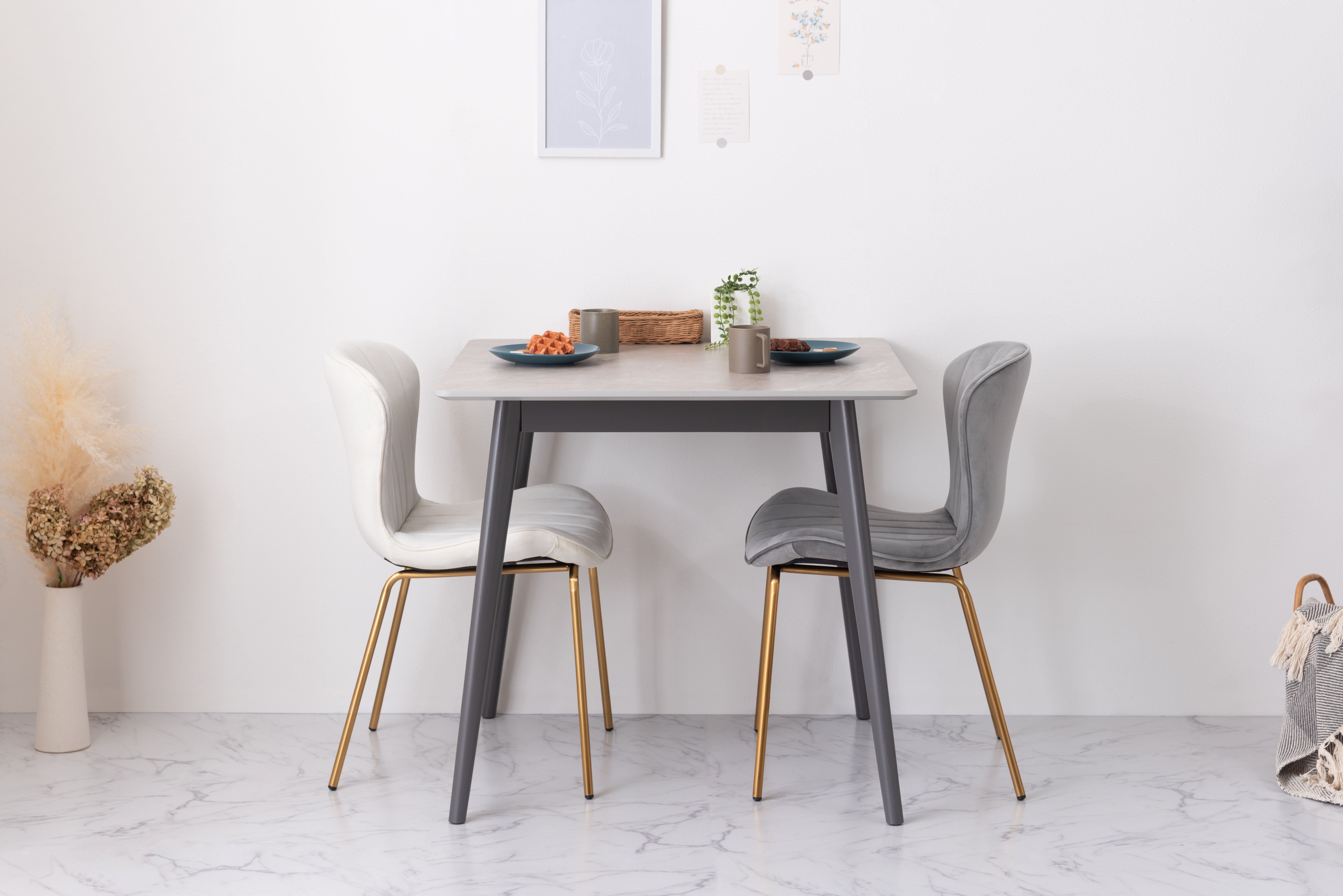 Marmo Square Table / マルモ スクエアテーブル