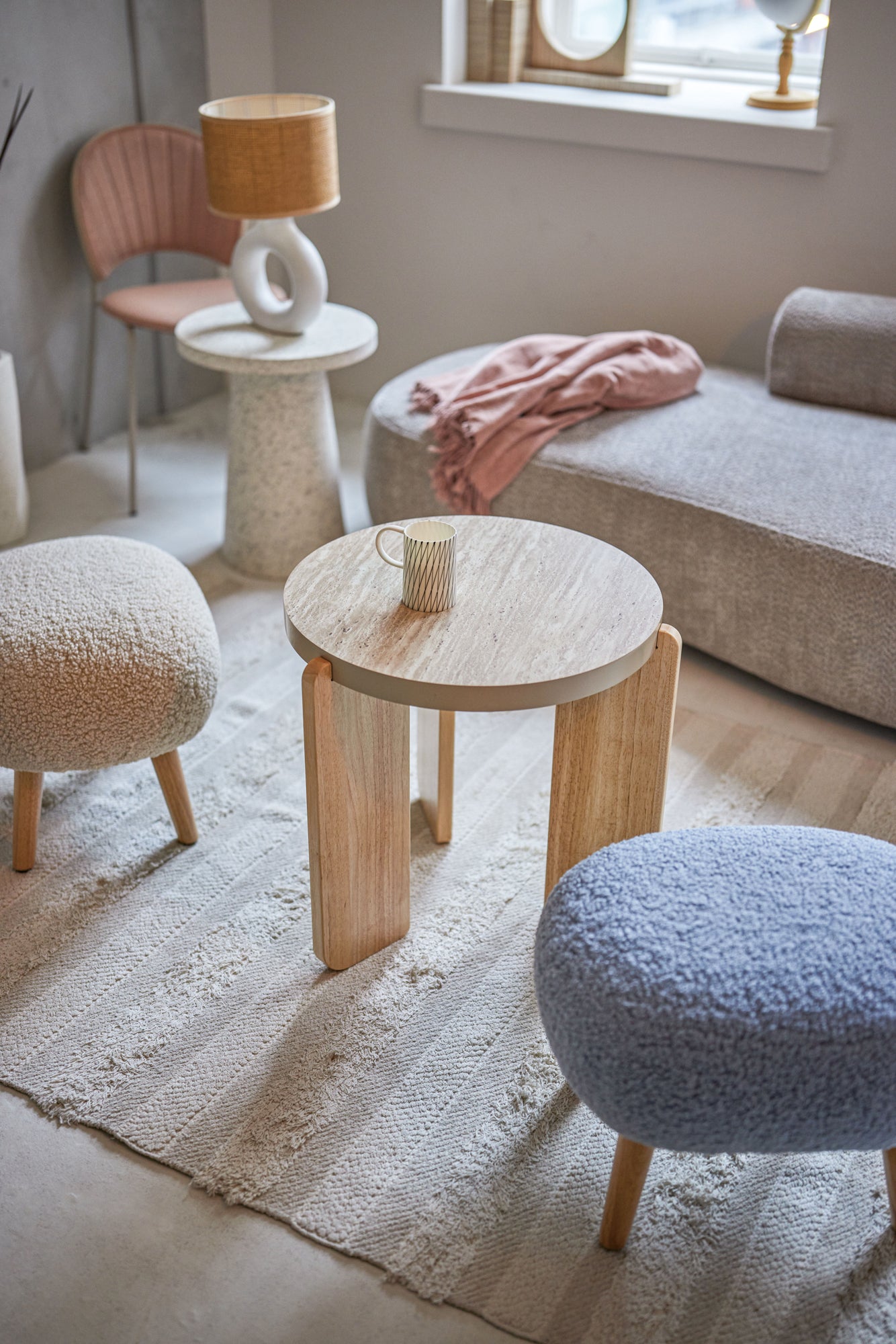 Pluumo Side Table BE / プルーモ サイドテーブル ベージュ
