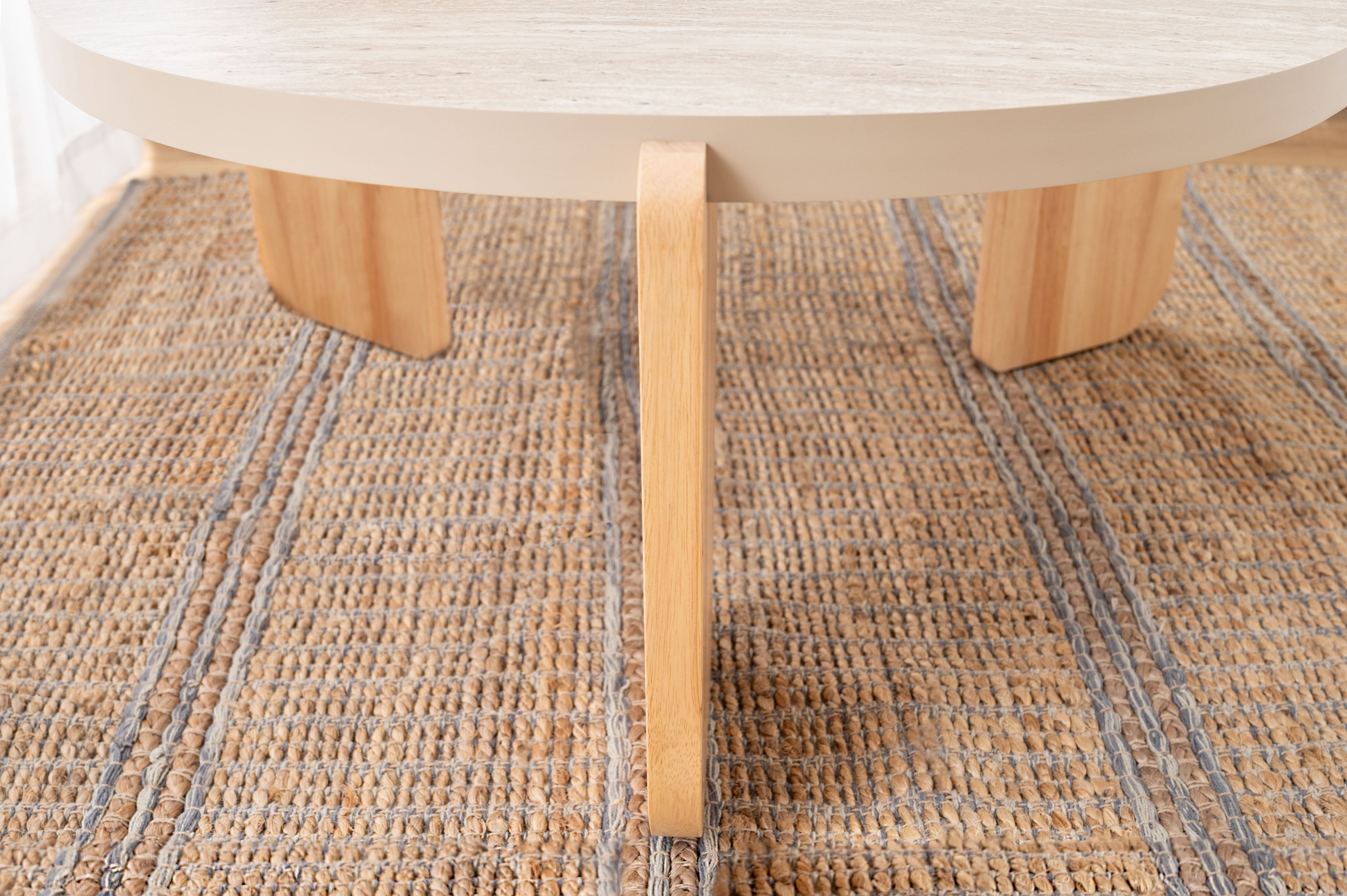 Pluumo Round Table BE / プルーモ ラウンドテーブル ベージュ