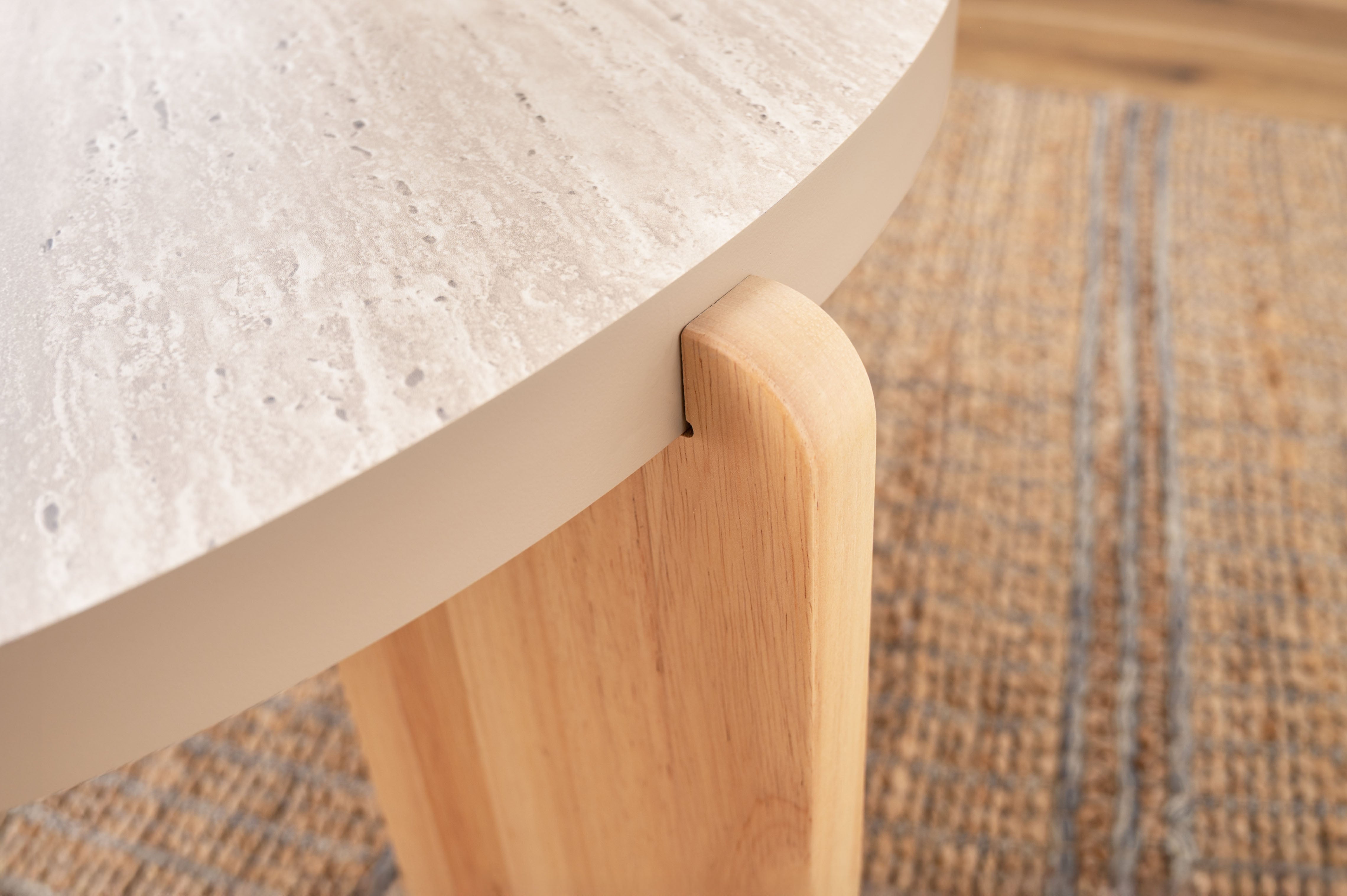 Pluumo Round Table BE / プルーモ ラウンドテーブル ベージュ