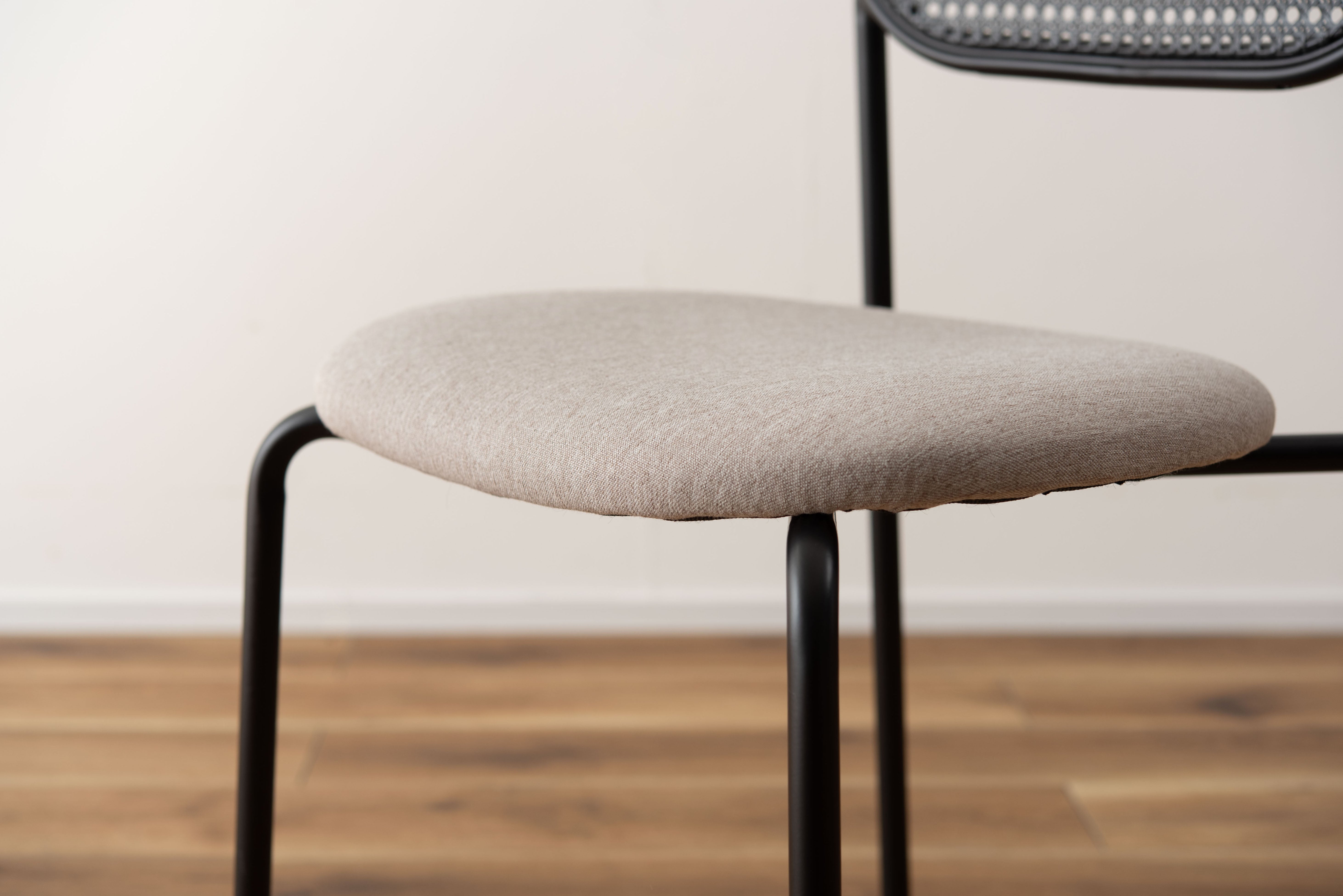 Oval Rattan Chair BK×BE / オーバル ラタンチェア ブラック×ベージュ