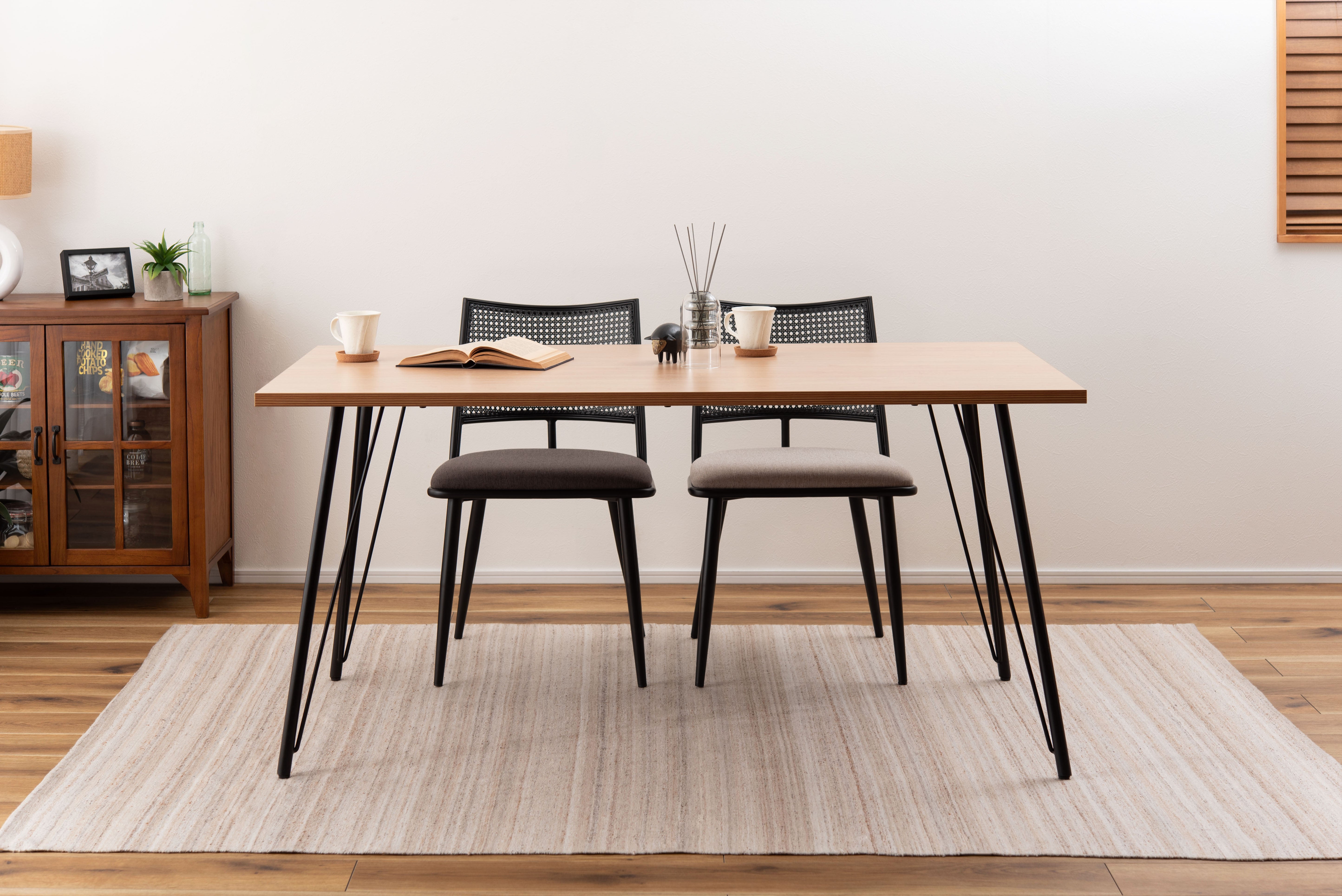 Curve Rattan Chair BK×BE / カーブ ラタン チェア ブラック×ベージュ