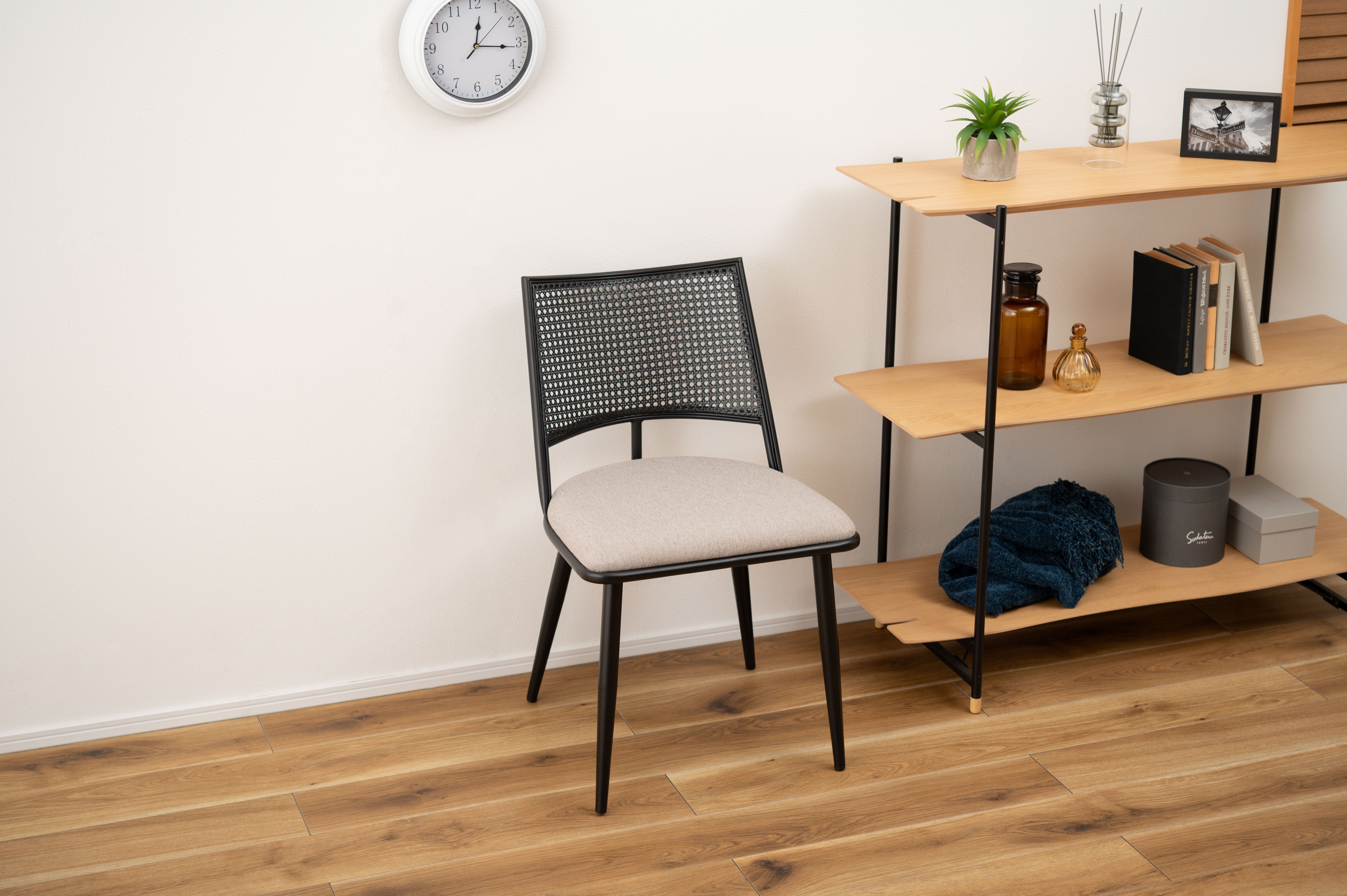 Curve Rattan Chair BK×BE / カーブ ラタン チェア ブラック×ベージュ