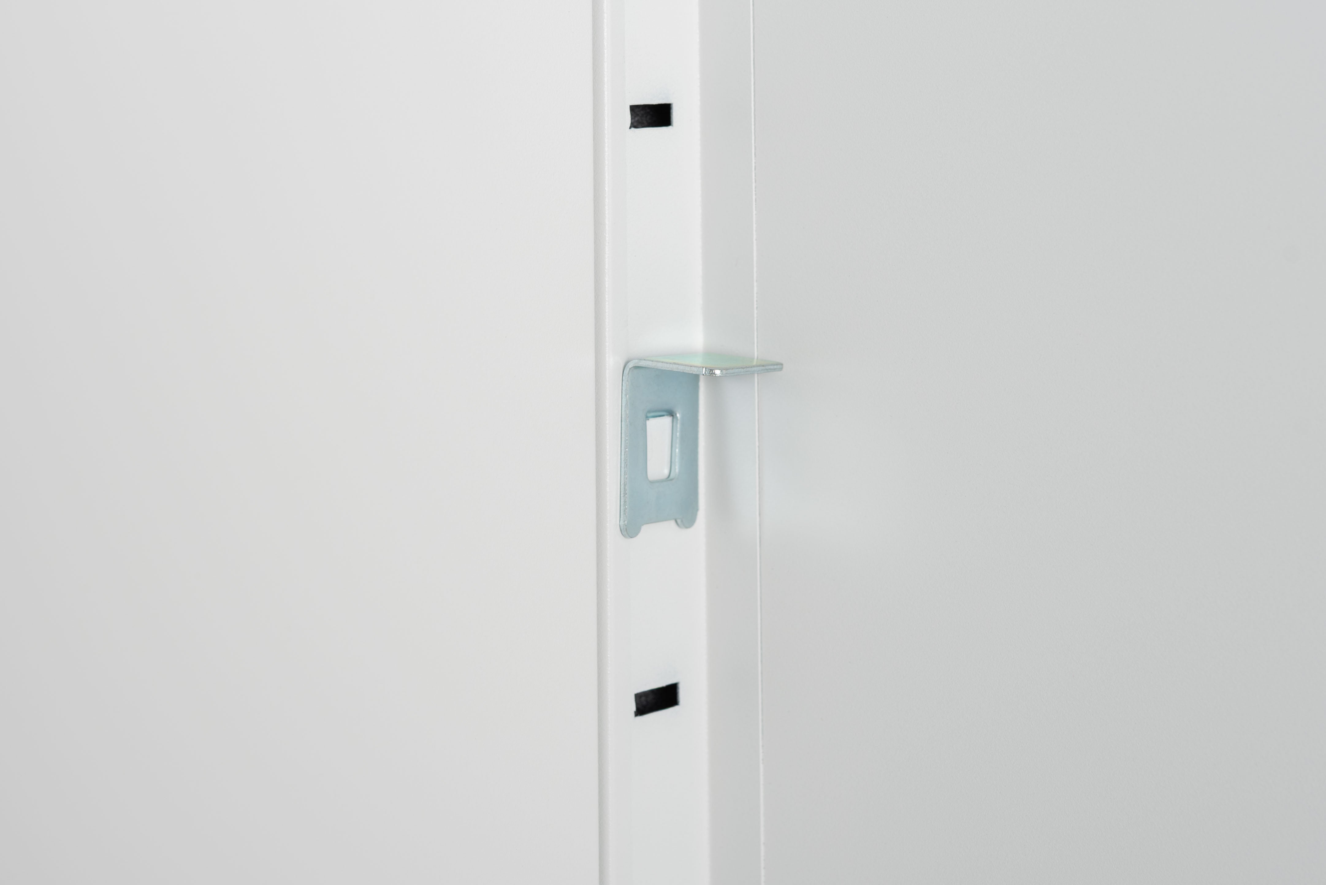 Lokka Steel Cabinet WH / ロッカ スチールキャビネット ホワイト